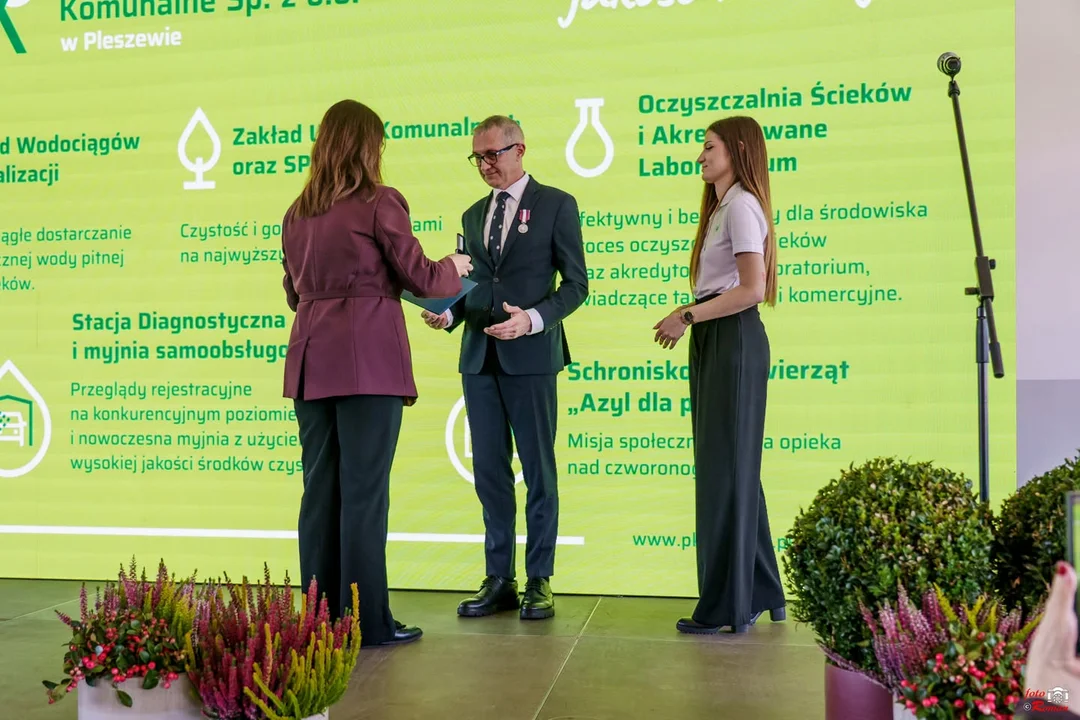 Burmistrz Arkadiusz Ptak otrzymał Odznakę Honorową „Za Zasługi dla Samorządu Terytorialnego”