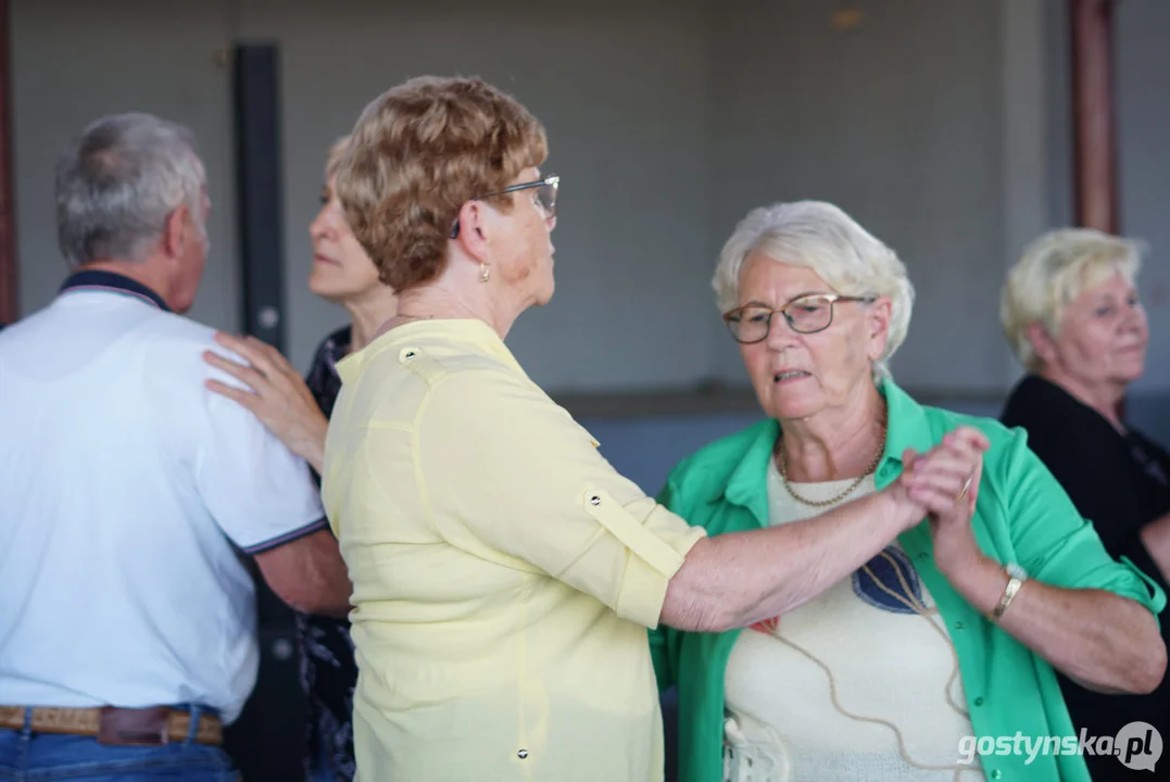 Seniorzy z gminy Krobia potrafią się bawić