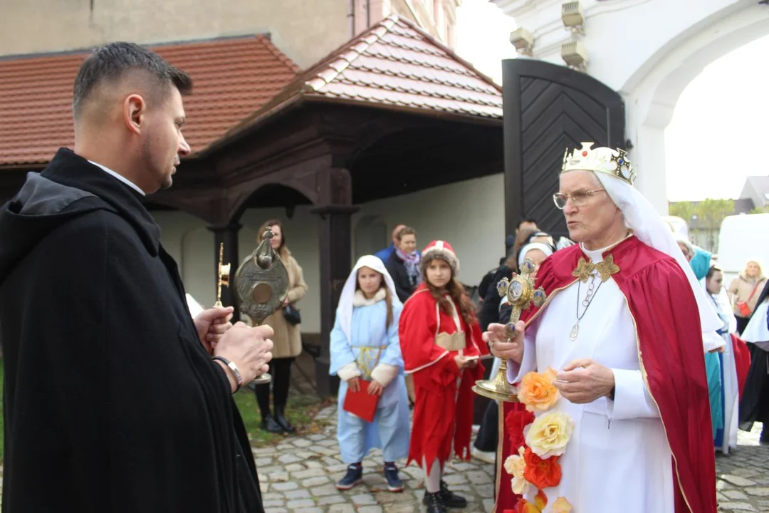 Marsz Wszystkich Świętych w parafii św. Marcina w Jarocinie