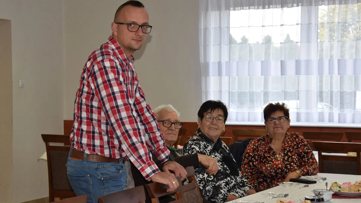 Spotkanie przedstawicieli służb z seniorami w Stankowie