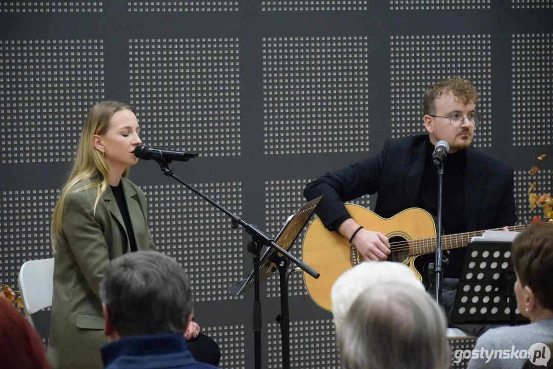 Muzyczne zaduszki w KROB_KULT - występ duetu Jagna Knapp i Paweł Pawlak