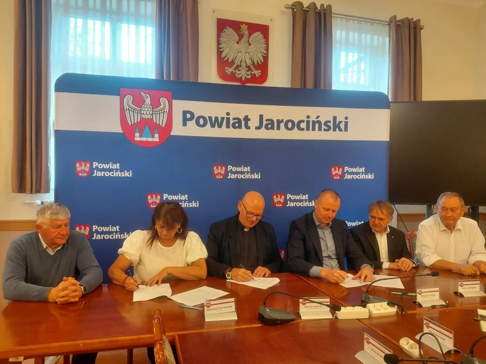 Umowa na  dofinansowanie prac konserwatorskich w parafii ś. Marcina w Jarocinie
