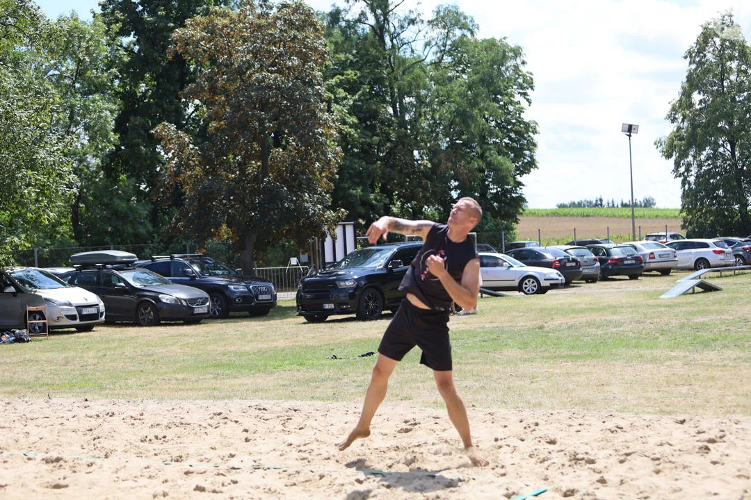 Turniej siatkówki plażowej w Jutrosinie