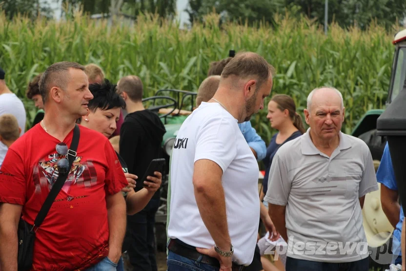 Zlot starych ciągników  wKucharach