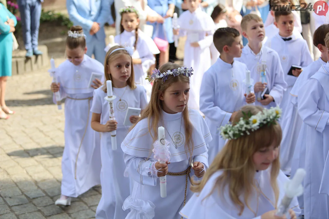 Pierwsza Komunia Święta w "białym" kościele