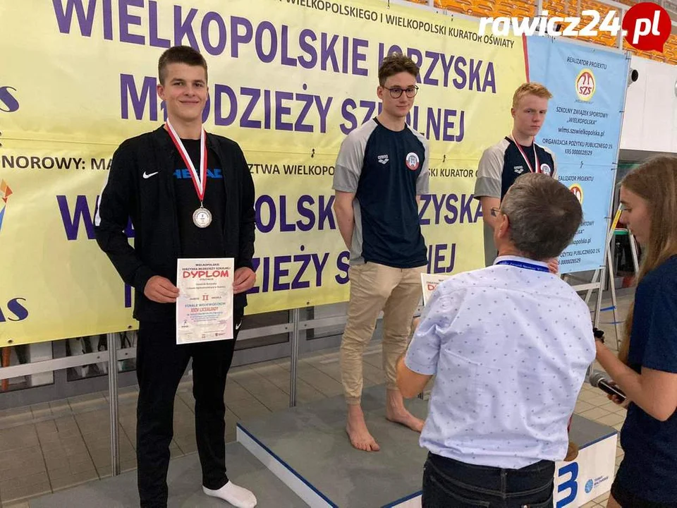 Pływacy I LO Rawicz z medalami na mistrzostwach Wielkopolski