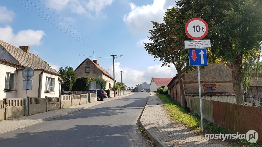 Nowe znaki ograniczające tonaż w Starym Gostyniu i Daleszynie