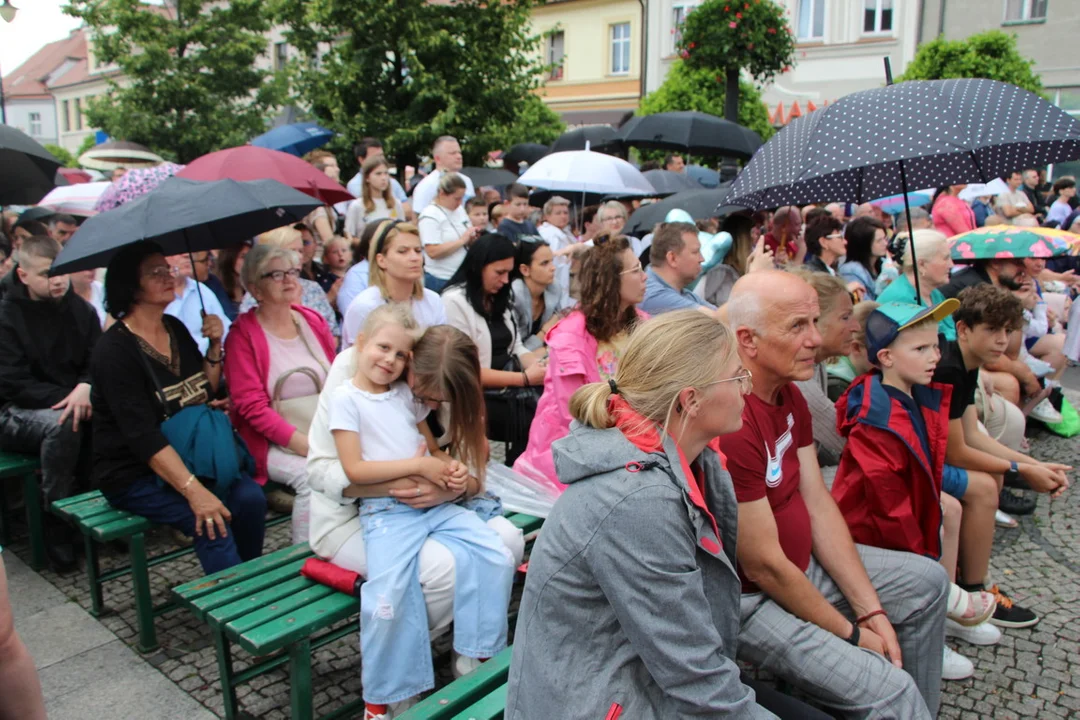 Koncert  Scholi Lenartowickiej i zespołu Sound of Heaven w Pleszewie