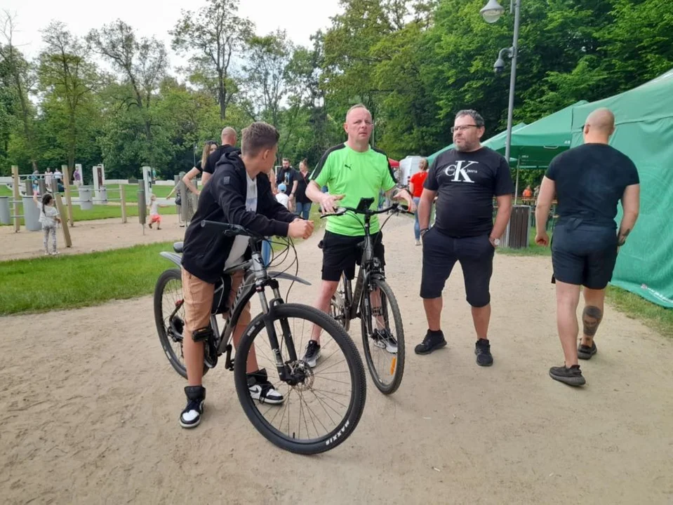 Piknik na polanie w parku Radolińskich w Jarocinie