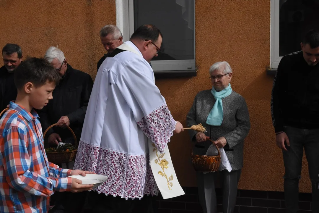 Święcenie potraw w Lutogniewie, Dzierżanowie, Bożacinie i Wróżewach [ZDJĘCIA]