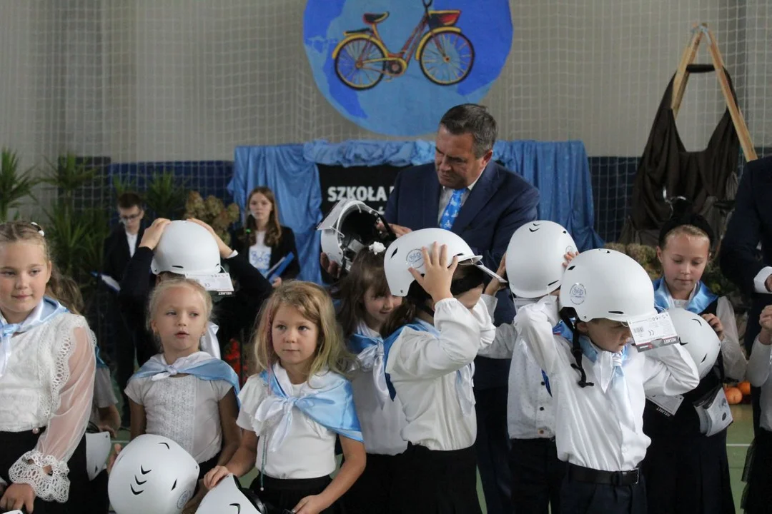 Szkoła w Witaszycach ma nietypowego patrona - Światowy Dzień Roweru