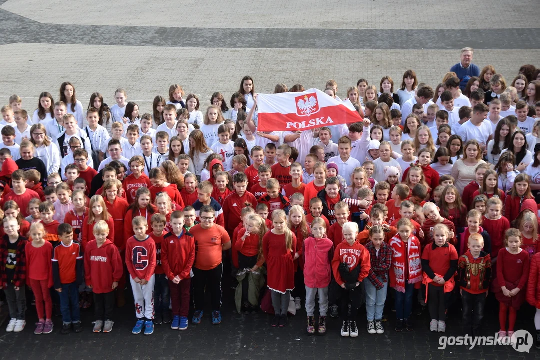 Akcja "Szkoła do hymnu" w Szkole Podstawowej nr 3 w Gostyniu