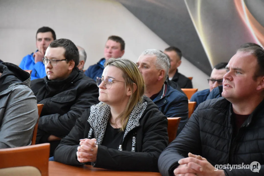 Protest dostawców mleka do Spółdzielni Mleczarskiej w Gostyniu