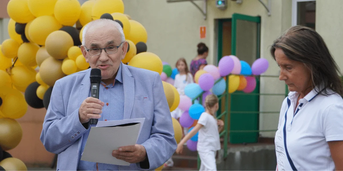 Festyn w Szkole Podstawowej nr 3 im. ks. Jana Twardowskiego w Jarocinie