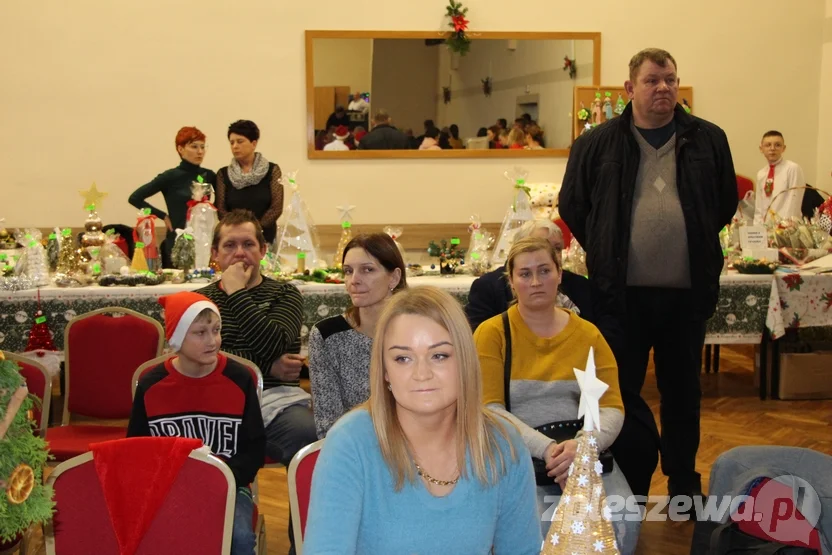 Kiermasz świąteczny w Fabianowie