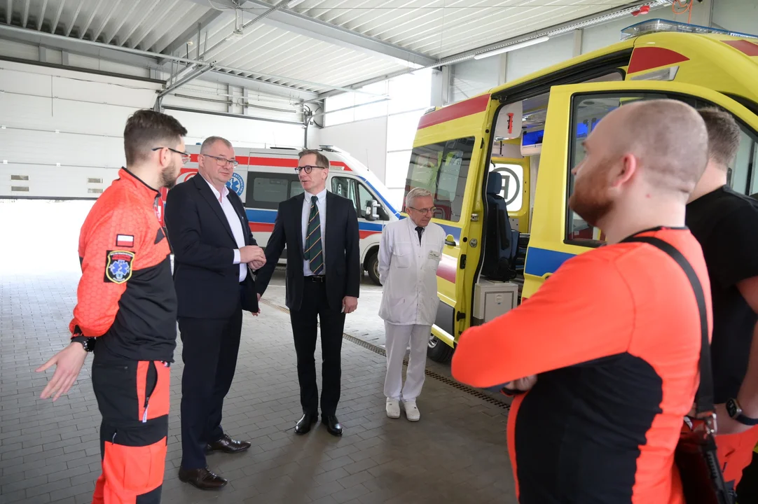 Szpital ma nową karetkę. Gdzie będzie stacjonował ambulans? - Zdjęcie główne