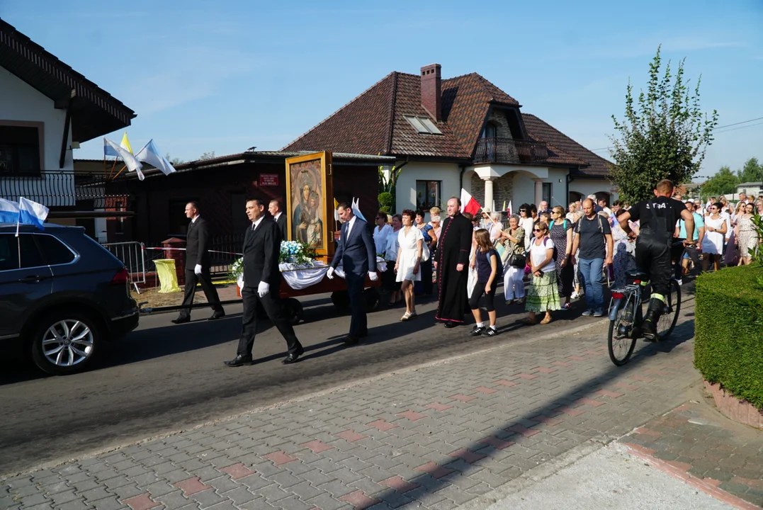 Smolice. Koronacja wizerunku Matki Bożej Uzdrowienia Chorych