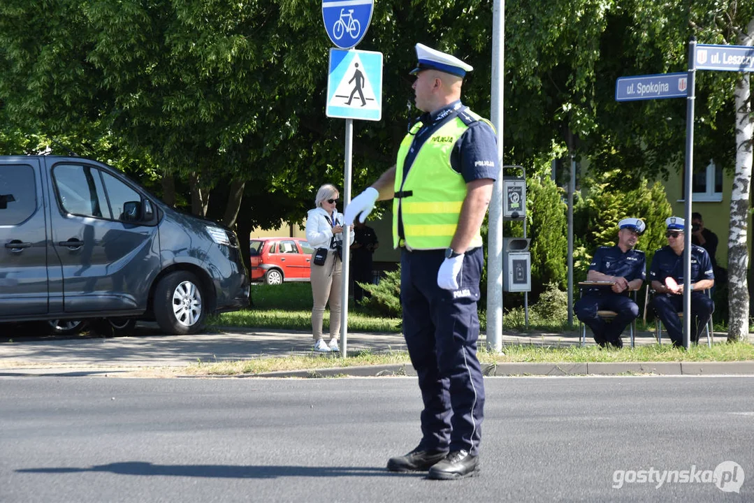 34. Konkurs "Policjant ruchu drogowego 2024” w Gostyniu. Dzień drugi - ręczna regulacja ruchem