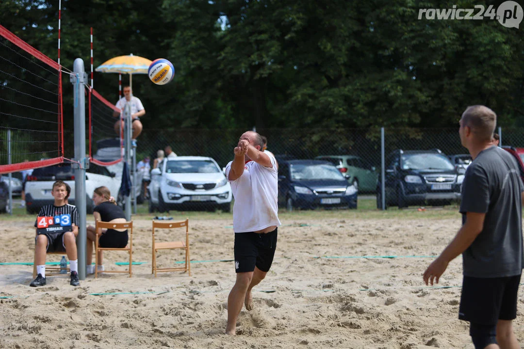 Turniej siatkówki plażowej w Jutrosinie