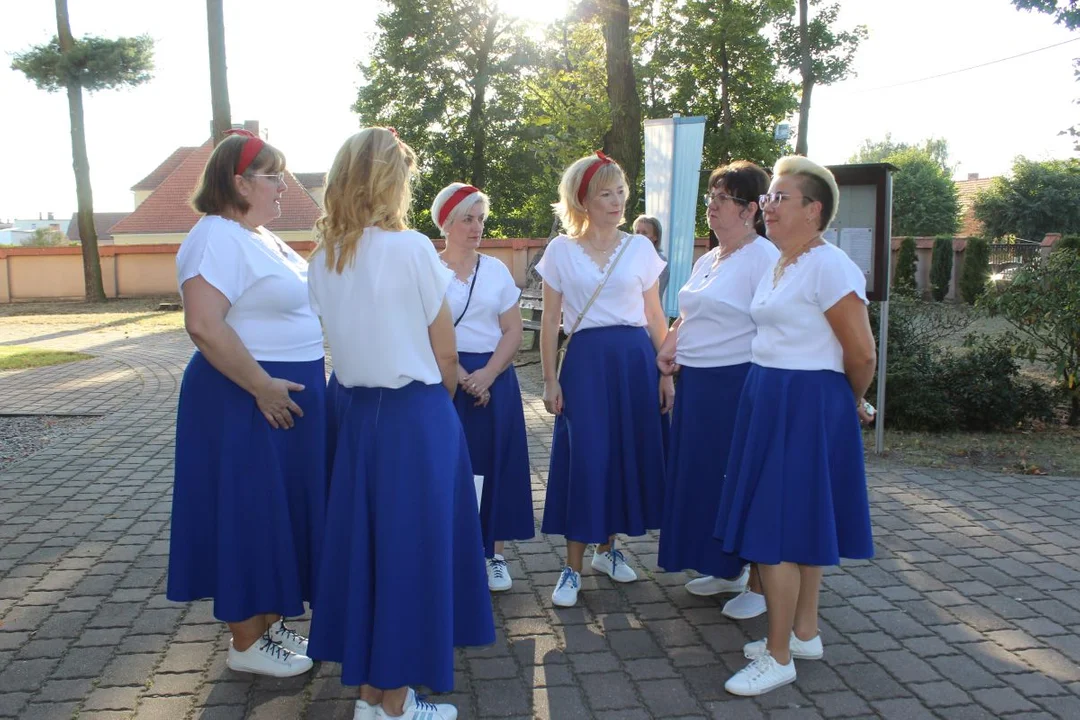 Uroczystość Matki Bożej Cieleckiej w parafii św. Małgorzaty w Cielczy z zawierzeniem KGW z gminy Jarocin