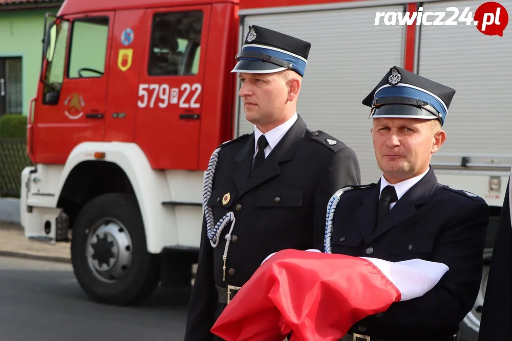 Uroczyste przekazanie auta jednostce OSP Śląskowo