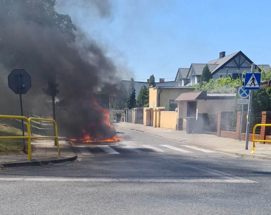 Pożar samochodu w Kościelnej Wsi