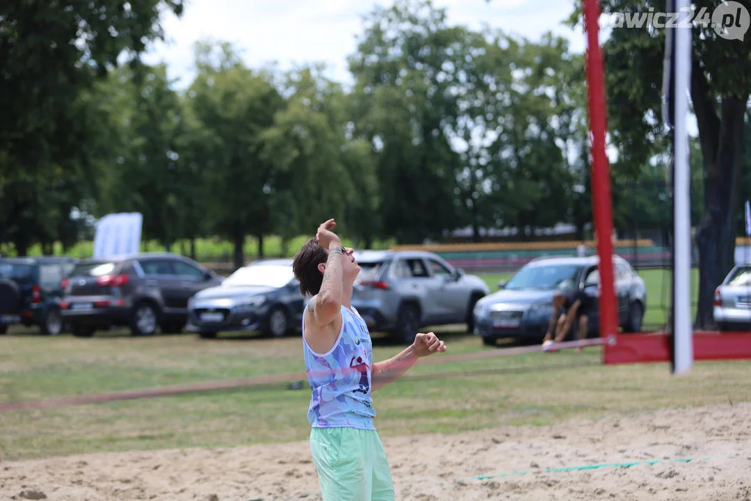 Turniej siatkówki plażowej w Jutrosinie