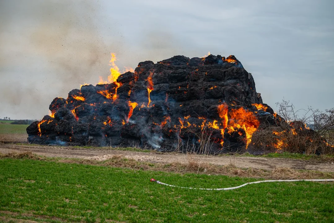 Pożar stogu w Potarzycy