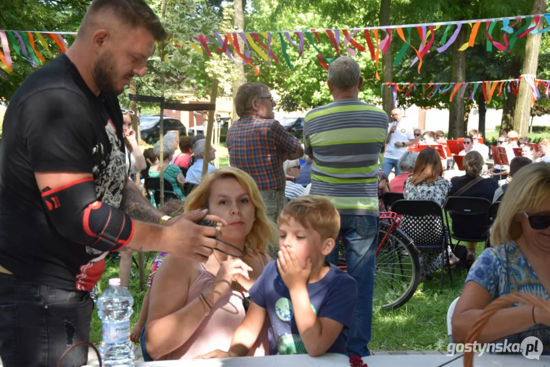 Fontanna pełna radości czyli rodzinny festyn w boreckim parku z okazji obchodów Dni Borku Wlkp.