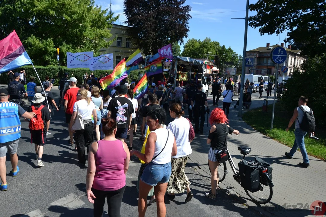 Marsz Równości i kontrmanifestacje w Rawiczu