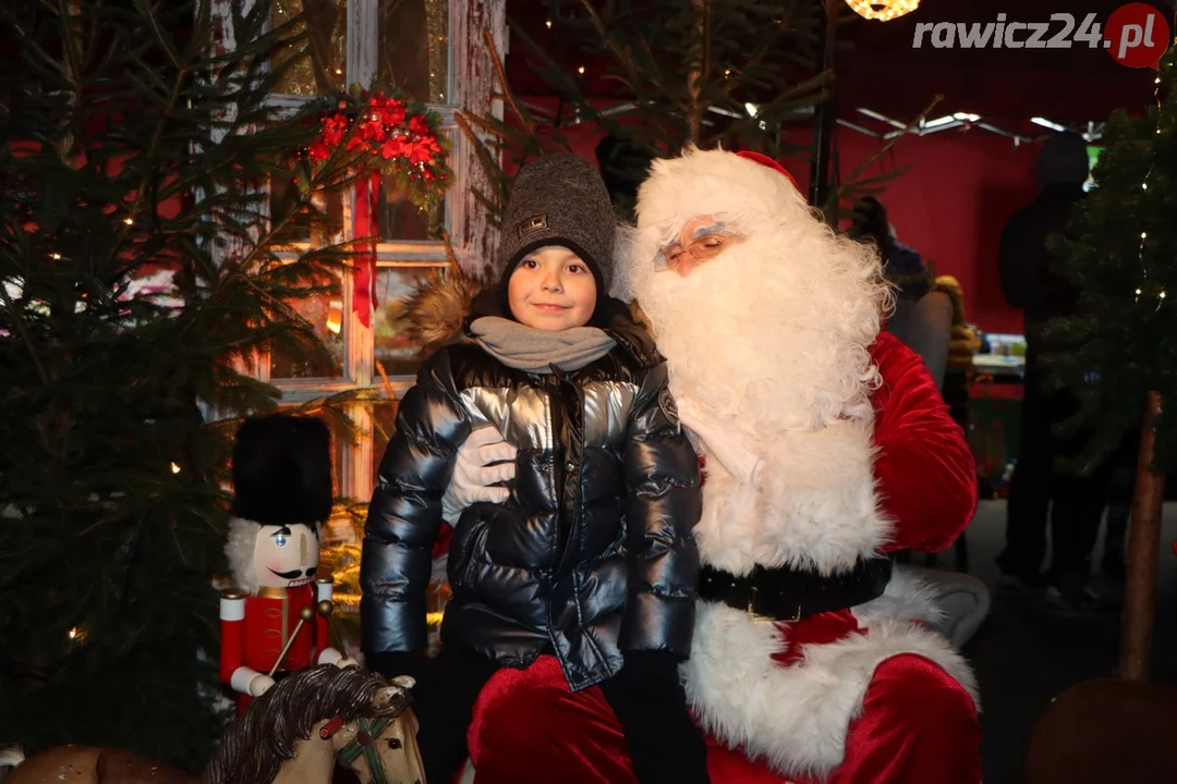 Spotkanie ze Świętym Mikołajem na Rawickim Jarmarku Bożonarodzeniowym