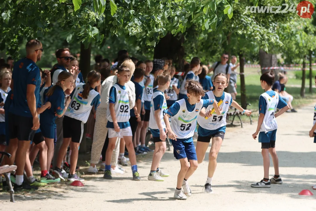 Sztafety szkolne w ramach 24h Rawickiego Festiwalu Sportu