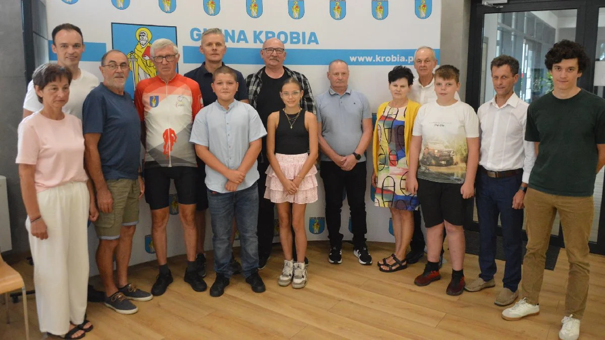 Rowerowa Stolica Polski 2025. W debiucie prawie 500 krobskich rowerzystów dwa razy objechało Ziemię - Zdjęcie główne