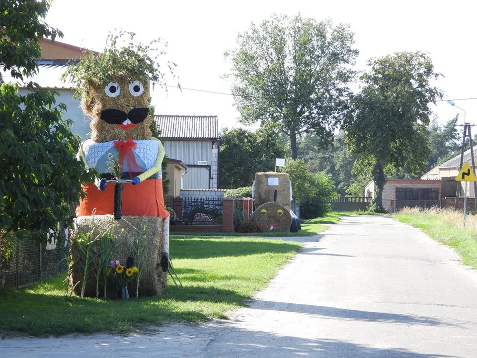 Witacze dożynkowe w Wycisłowie (gm. Borek Wlkp.)