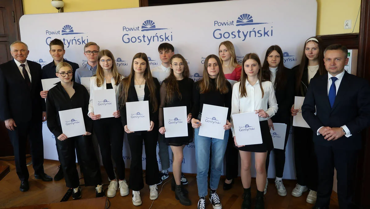 Stypendia Sportowe 2023 Zarząd Powiatu Gostyńskiego