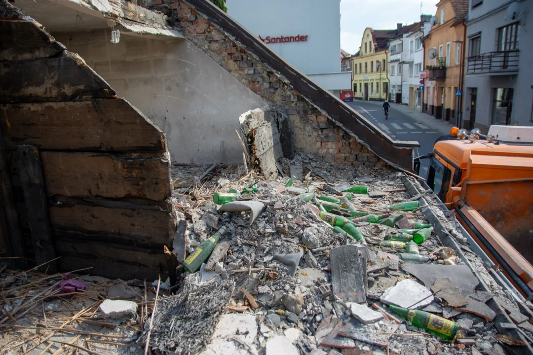 Rozbiórka domu przy ul. Kilińskiego w Jarocinie