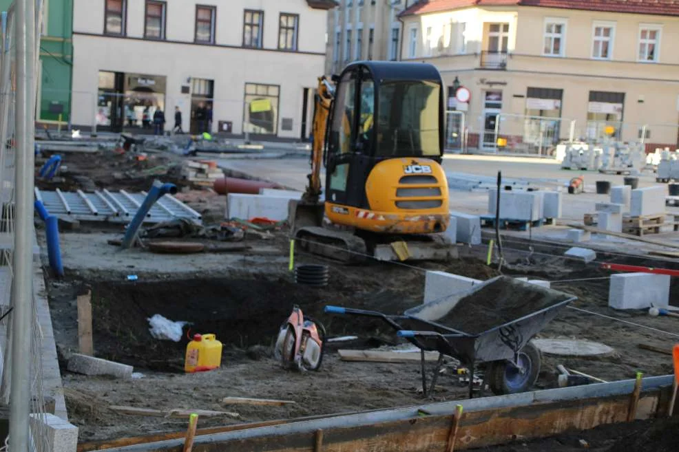 Nasadzenie zieleni w centrum Jarocina