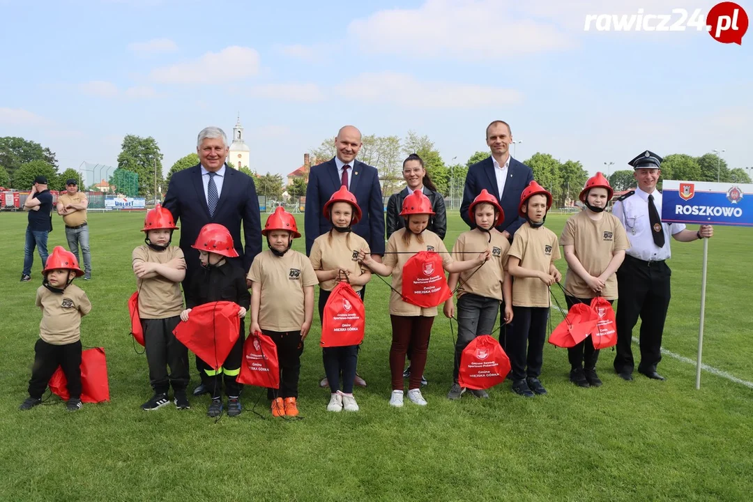 Dziecięce Drużyny Pożarnicze na zawodach w Miejskiej GórceDziecięce Drużyny Pożarnicze na zawodach w Miejskiej Górce