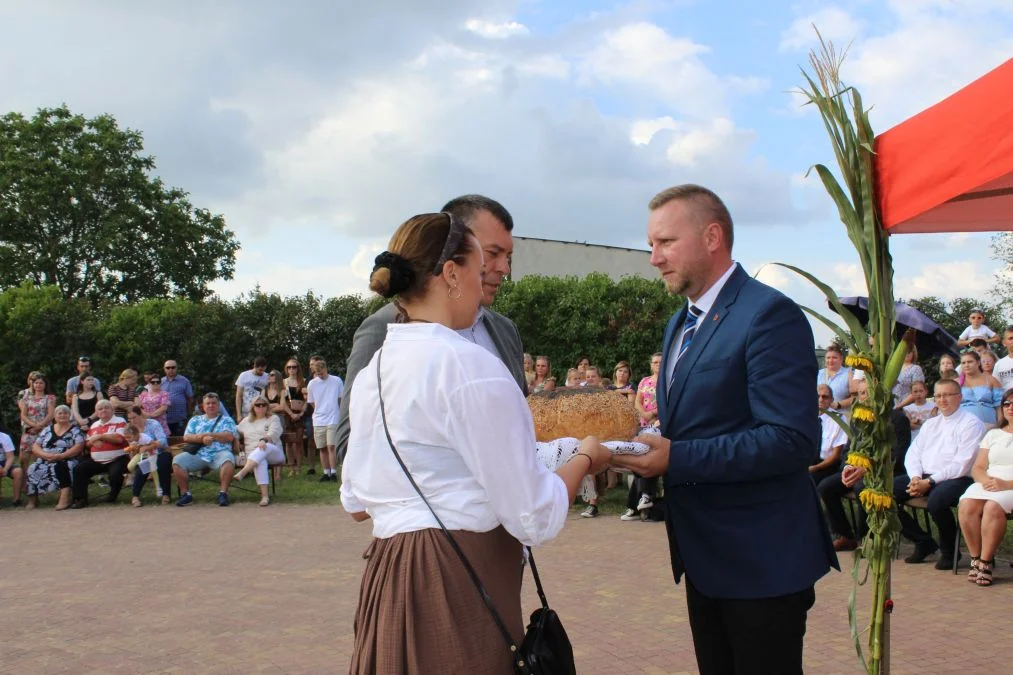 Po dwóch latach przerwy OSP z Dobieszczyzny zorganizowało dożynki