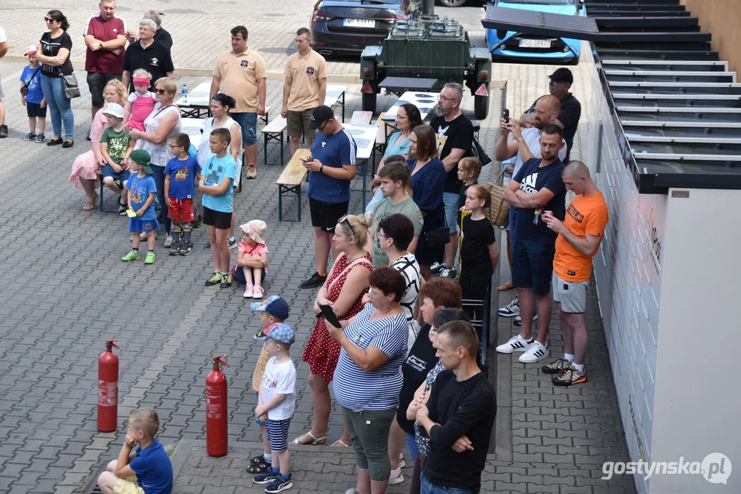 Przekazanie wozu strażackiego dla jednostki OSP w Pogorzeli