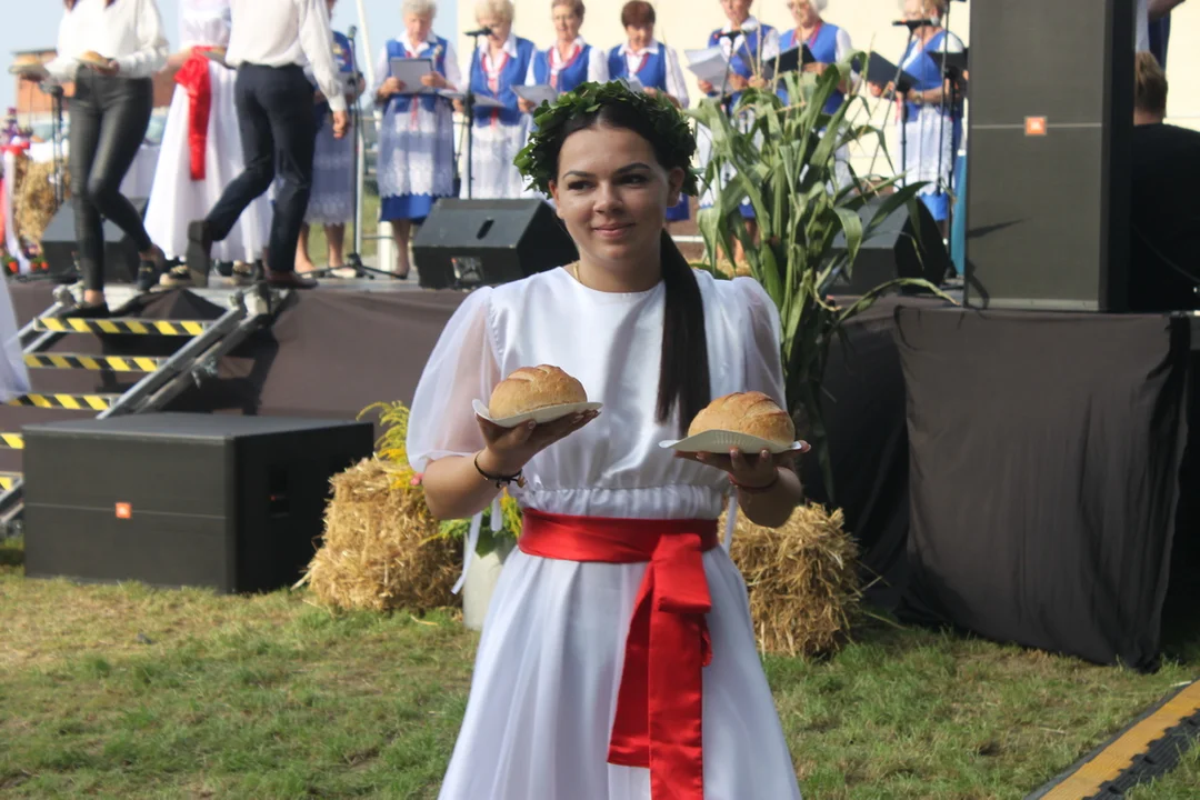 Rolnicy z gminy Dobrzyca świętowali zakończenie żniw
