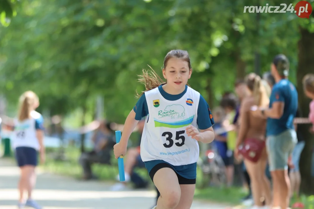 Sztafety szkolne w ramach 24h Rawickiego Festiwalu Sportu