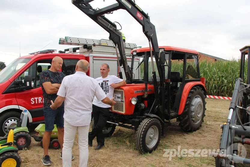 Zlot starych ciągników  wKucharach