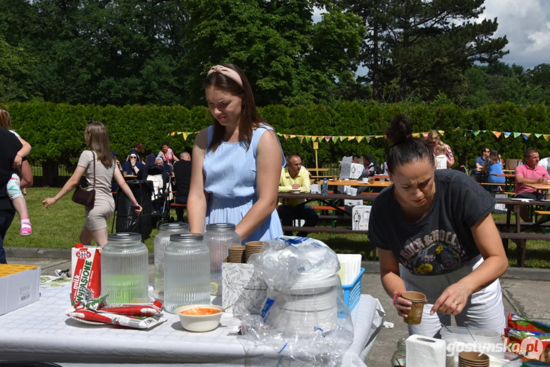 Pierwszy festyn z bł. Edmundem Bojanowskim, przy ochronce Sióstr Służebniczek w Podrzeczu