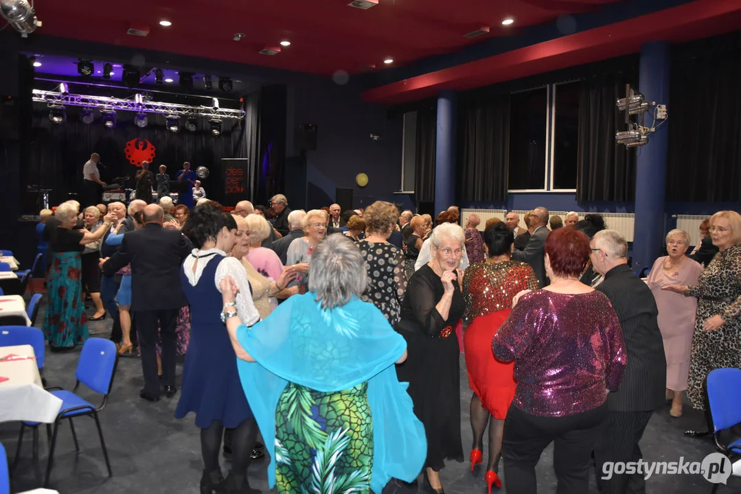 Gostyńscy seniorzy bawili się na andrzejkach w GOK Hutnik