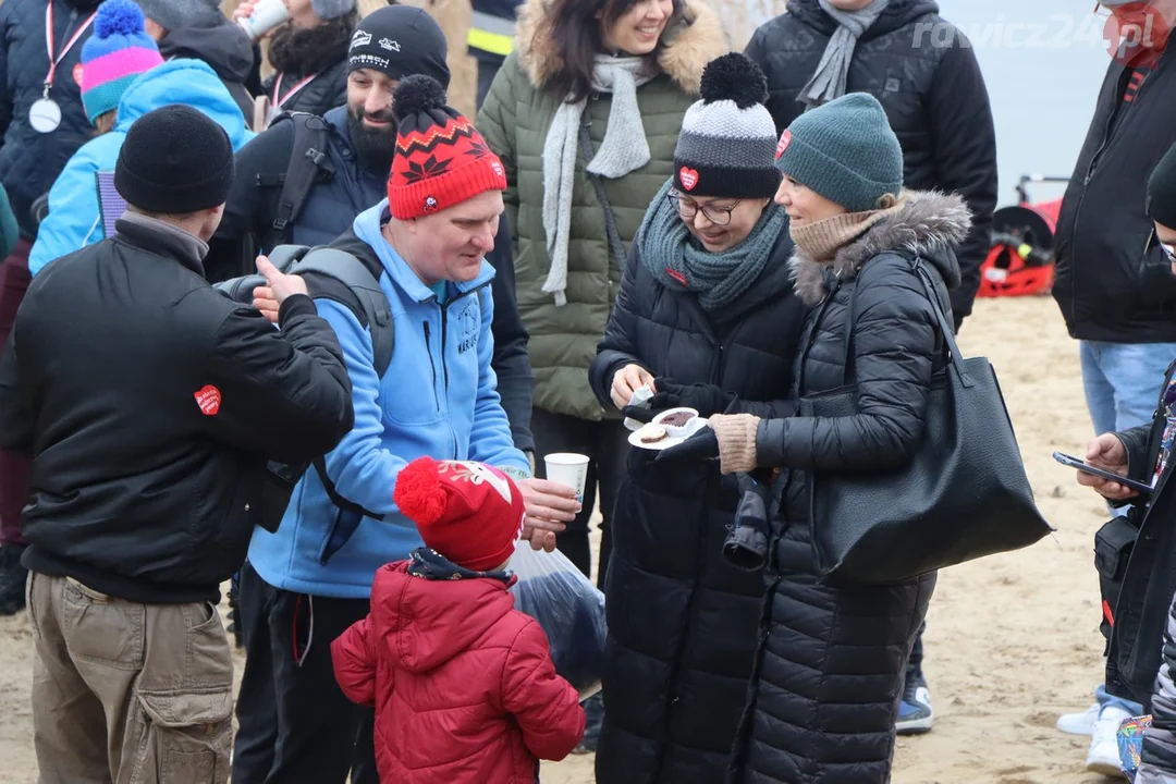 31. Finał WOŚP w Rawiczu. Na poligonie morsy wskoczyły do wody