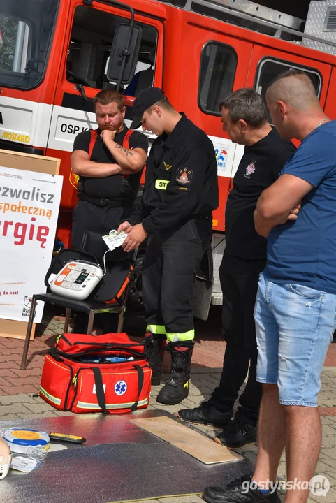 Spotkanie edukacyjno-prezentacyjne w remizie OSP Kromolice - jak używać defibrylatora?