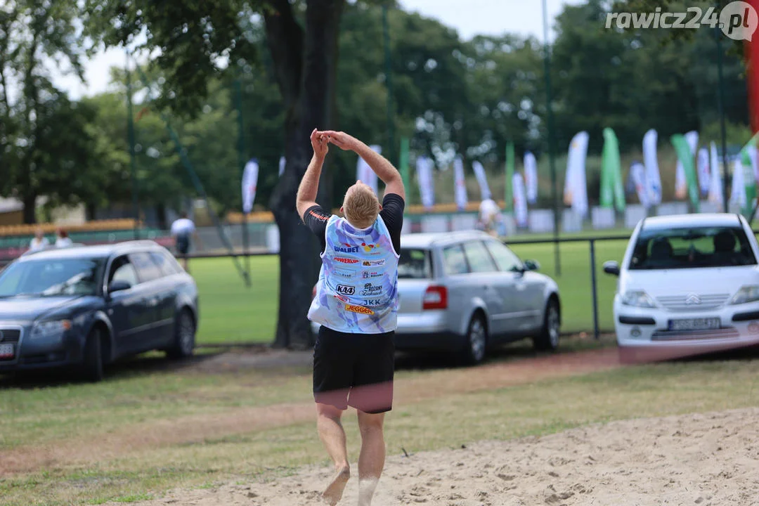 Turniej siatkówki plażowej w Jutrosinie