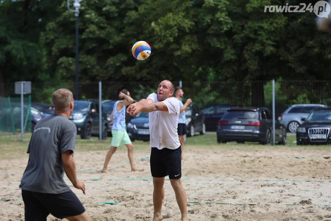 Turniej siatkówki plażowej w Jutrosinie