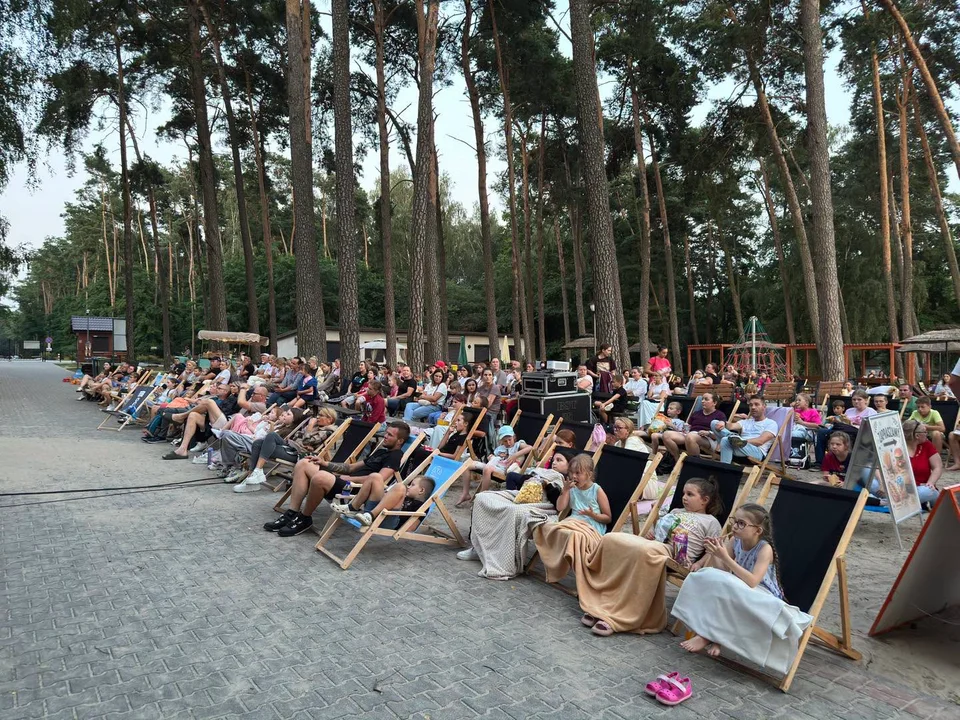 Kino plenerowe w Gołuchowie